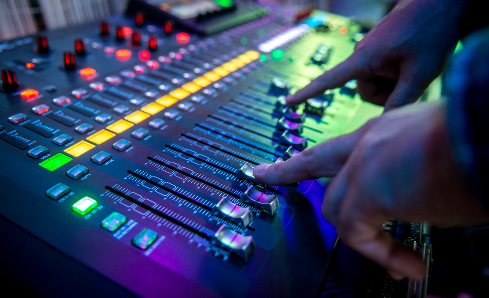 sound mixer